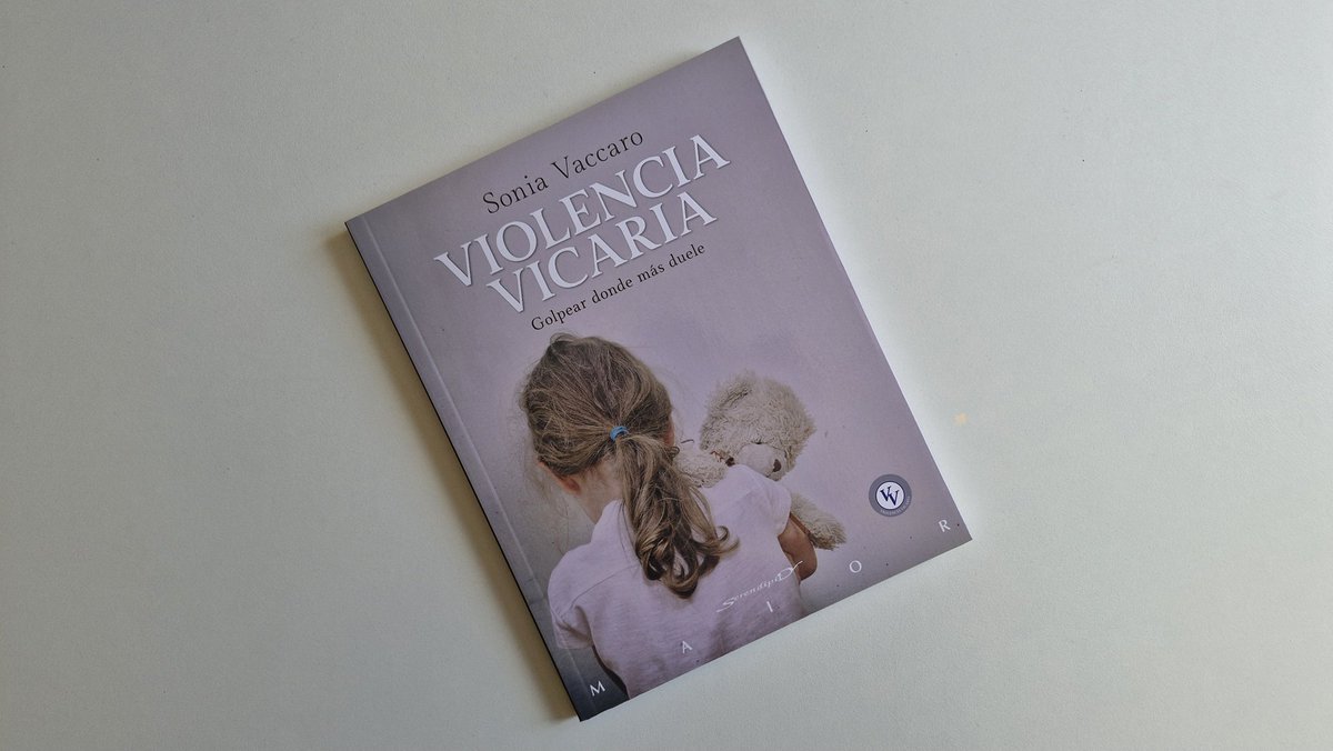 PsychoSign's tweet photo. 📢✨ El 21 de marzo estuve en las II Jornadas Insulares de Buenas Prácticas en Violencia de Género y conocí a Sonia Vaccaro, psicóloga que acuñó el término violencia vicaria. Su obra es clave para comprender esta realidad. 
#violenciavicaria #soniavaccaro #violenciadegenero https://t.co/VPdU0h3xoP