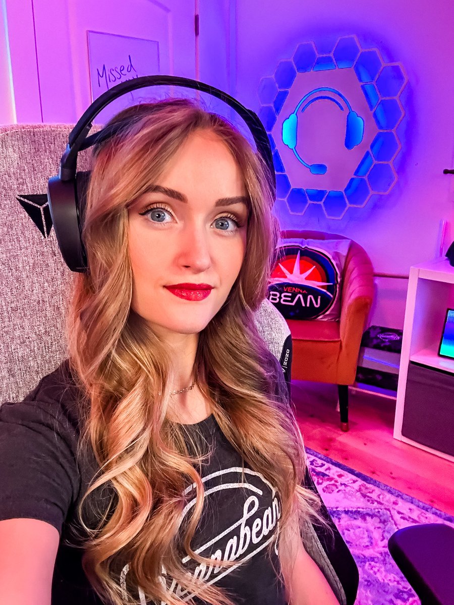 vennabean tweet media