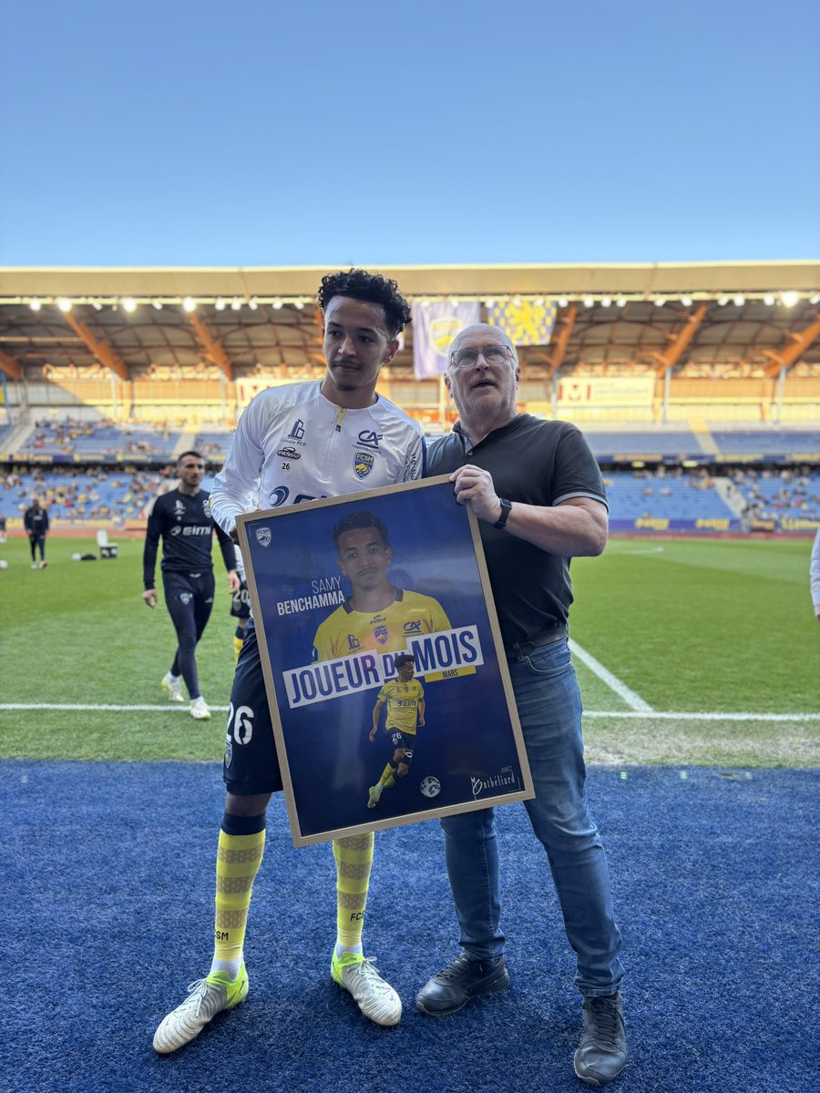 🏆👏 Félicitations à Samy Benchamma qui remporte le trophée de « Joueur du mois » de mars avec la Ville de Montbéliard. 

#FCSMFCV