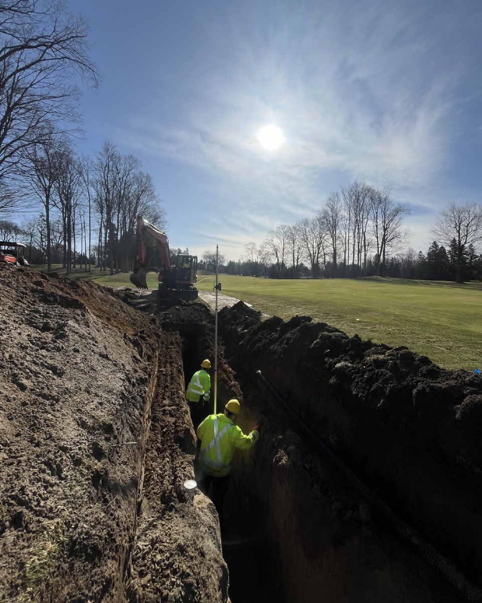 FlightLineGolf's tweet image. Back at it @WestmountGolfCC 2025! Sun is out, FlightLine’s back and drainage is going in.