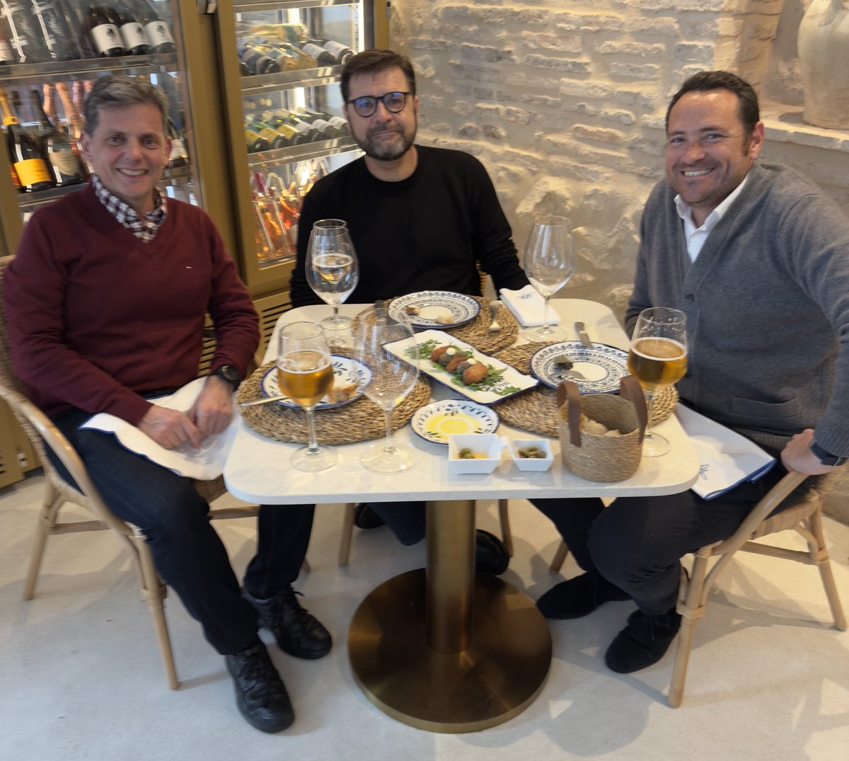 Nos conocimos hace 16 años como Ramón y Cajal y hemos compartido mucho desde entonces. Hoy, Catedráticos de Química Analítica, Ing. Hidráulica e Inmunología. Excelentes profesionales y mejores personas. La UCO tiene suerte de tenerlos a ambos como Profesores e Investigadores.