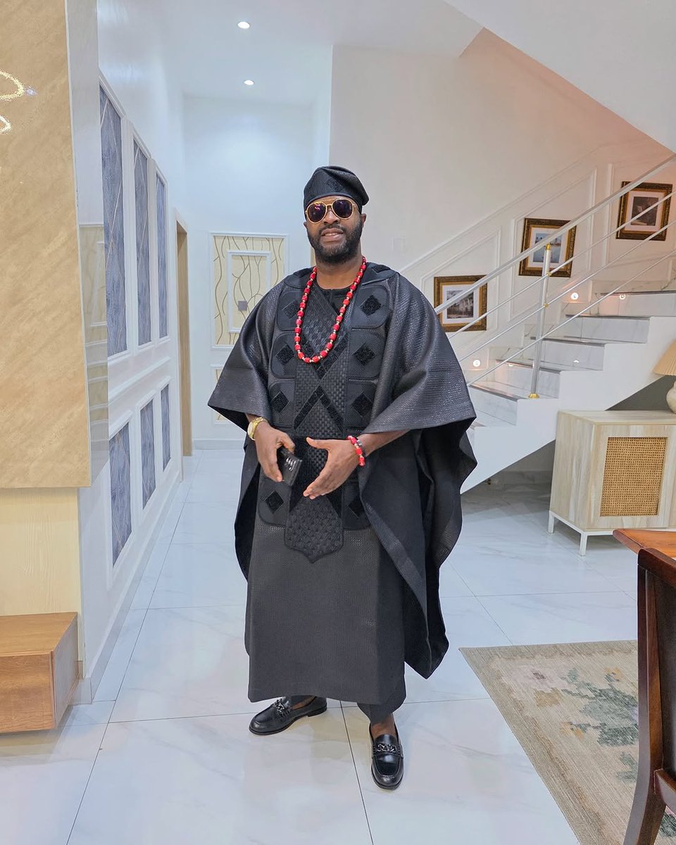 realfemiadebayo's tweet photo. What a night to remember!  Honored to be at the exclusive U.S. Consulate reception for the 17th Headies Awards celebrating the best of Nigerian music on a global stage! 🇳🇬

You know I had to pull up looking sharp in my dapper Agbada designed & styled by @kpearlcouture, repping our rich culture as always! 💯

Big shoutout to all the incredible artists pushing Afrobeats to the world. 🚀🔥

#Headies2025
#BackToBase