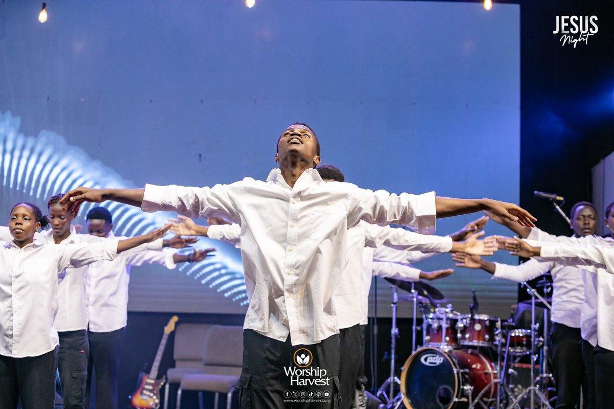 ChrisKaweesa's tweet photo. In the mighty name of
JESUS 🎶🎶

#JesusNight
#WorshipHarvest 
@worship_harvest https://t.co/eT2mAWzr0O