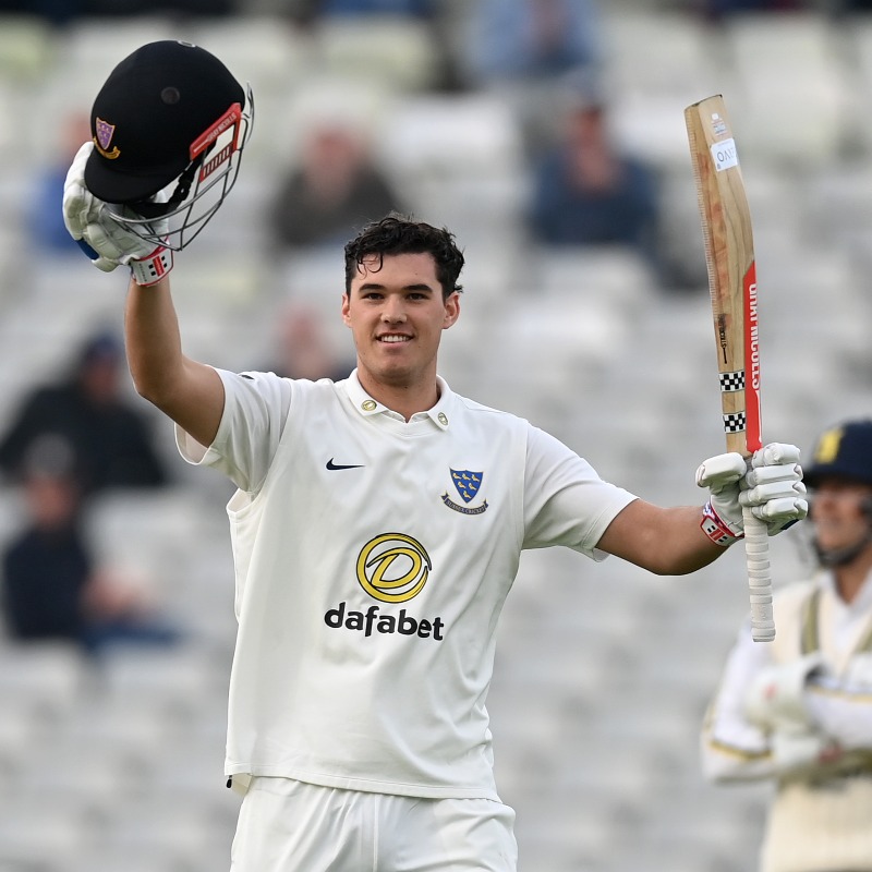 SussexCCC's tweet photo. Centuries by Tom Clark and John Simpson ensured that Sussex returned to the Rothesay County Championship Division One with a strong day’s work against Warwickshire at Edgbaston. 🙌

Day One Report ⤵️