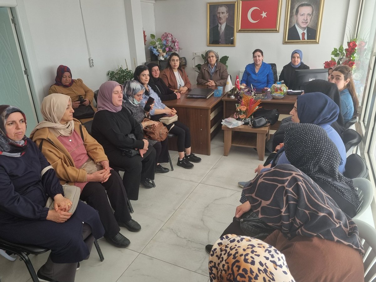 Bayram Sonrası Haftalık Kadın Kolları Yürütme ve Yönetim Kurulu istisare Toplantımızı yaptık.

Rabbım hayırlara vesile kılsın inş.