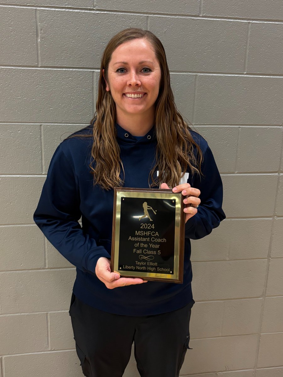 Congratulations to Coach Elliott for winning Missouri Class 5 Assistant Coach of the Year. We are very fortunate to have her on staff. She finally got her plaque today.