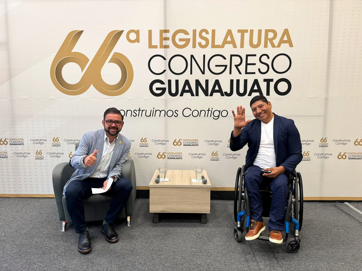 Hoy estamos participando en el <a href="/CongresoGto/">Congreso del Estado de Guanajuato</a> en el panel “Empoderando el espíritu deportivo” con nuestra Directora <a href="/cortinas_yendy/">Yendy Cortinas López</a> <a href="/LuisAgVal/">Luis M Aguilar V</a> y el diputado <a href="/jhhernandezmx/">Jesus Hernandez Hernandez</a> en un ejercicio de diálogo y suma de esfuerzos para llevar un mensaje positivo a nuestras juventudes 😃