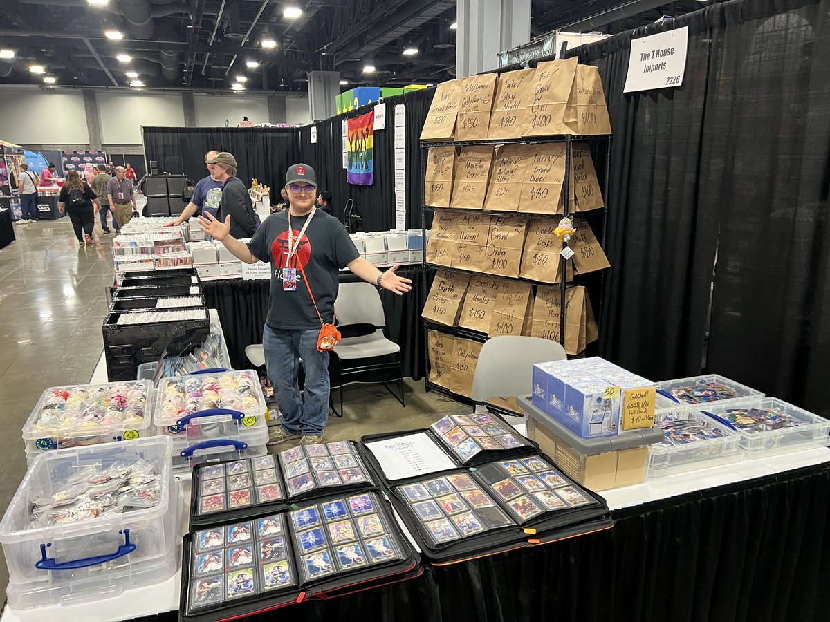 TTHouseFGO's tweet image. Today is the day! If you’re at #AwesomeCon, come find us and our fine selection of #FGO merch at booth 2226 :)

See you soon, #Fate fans!