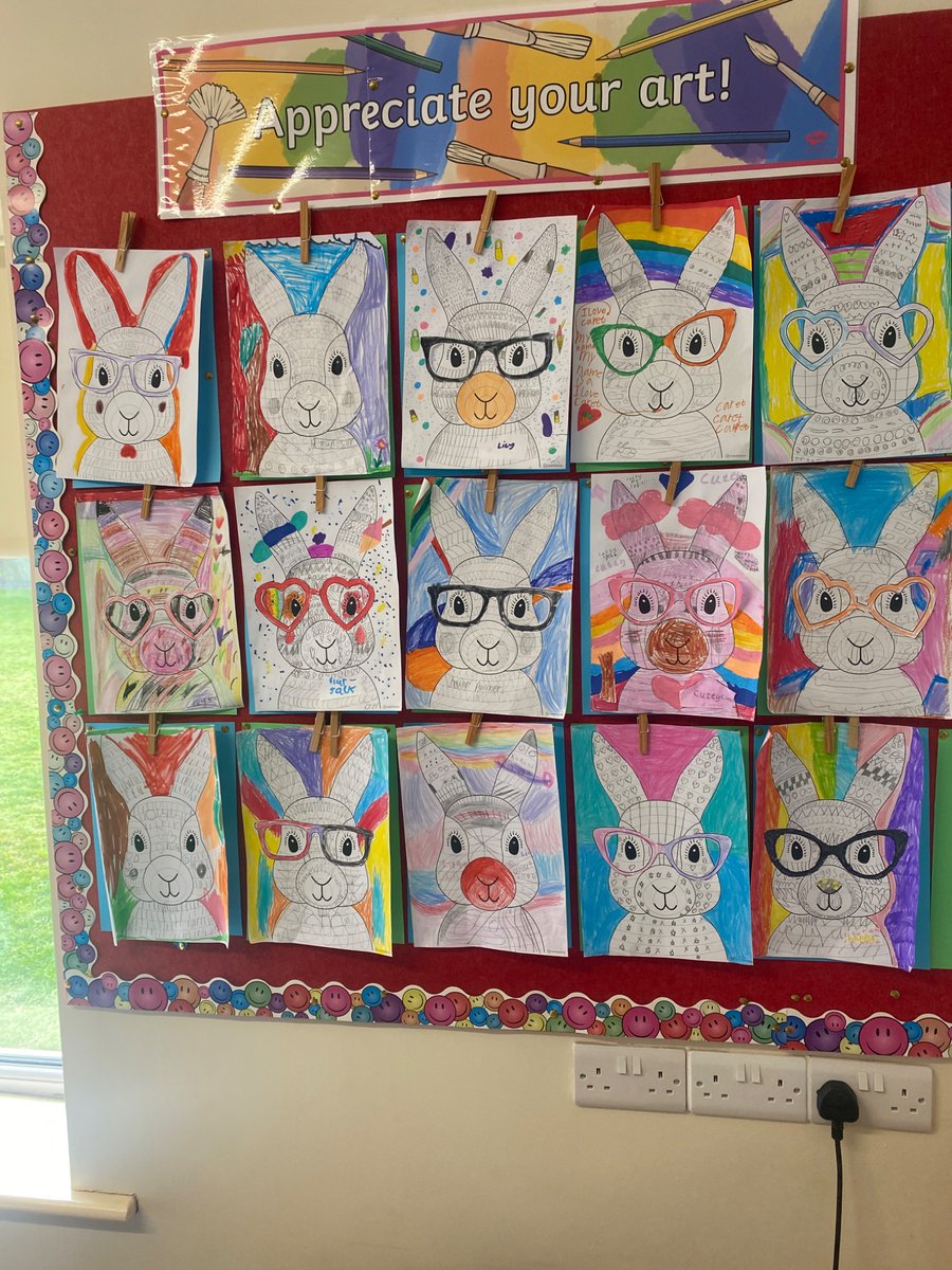 Easter Bunnies for Art today. 🐰