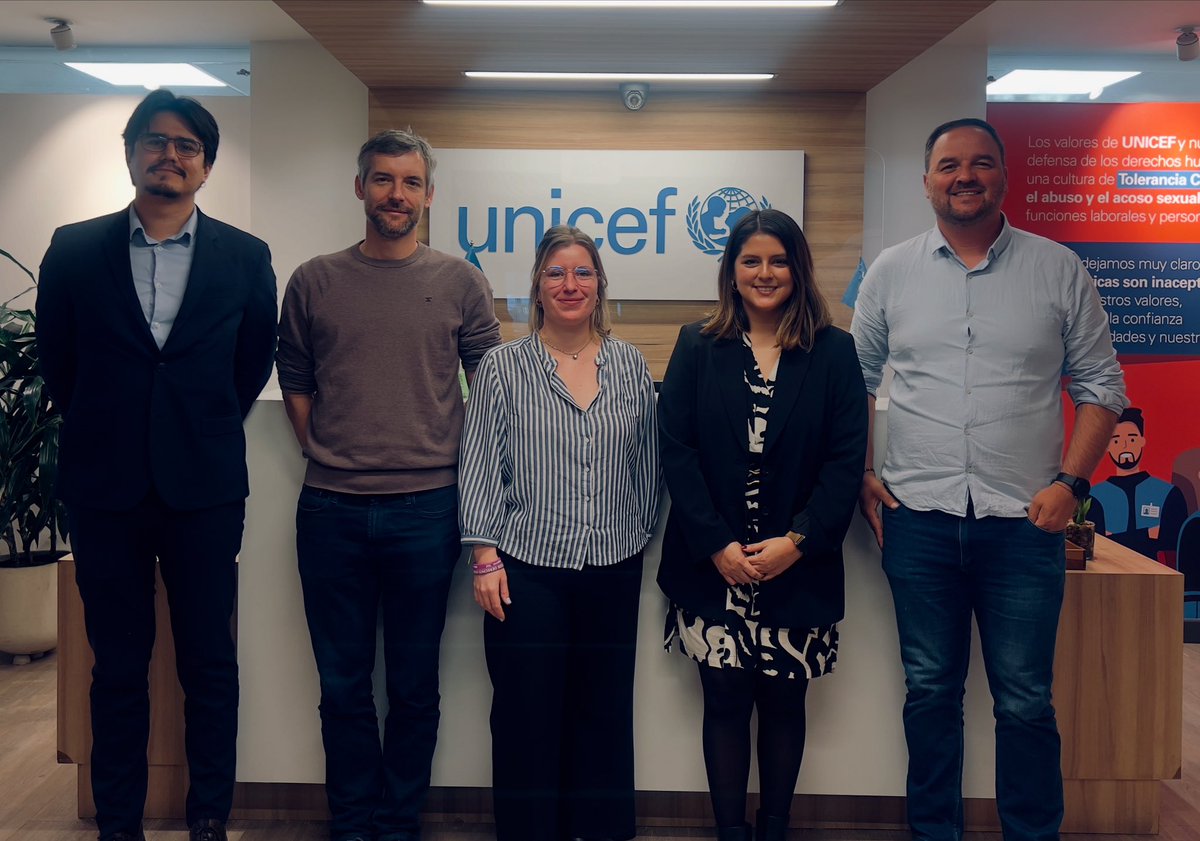 Desde @vamospaz nos reunimos con <a href="/UNICEFColombia/">UNICEF Colombia</a> para explorar sinergias en la prevención del reclutamiento de NNAJ. También presentamos nuestro artículo en <a href="/revistaRAYA/">Revista RAYA</a> sobre el Cauca y las estrategias comunitarias para enfrentar este flagelo.