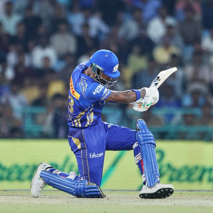 "22 Needed in 6 Balls for MI 🤞"
