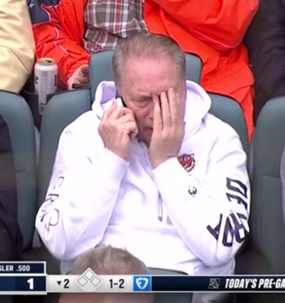 Izzo working the portal while at the tigers game 👀