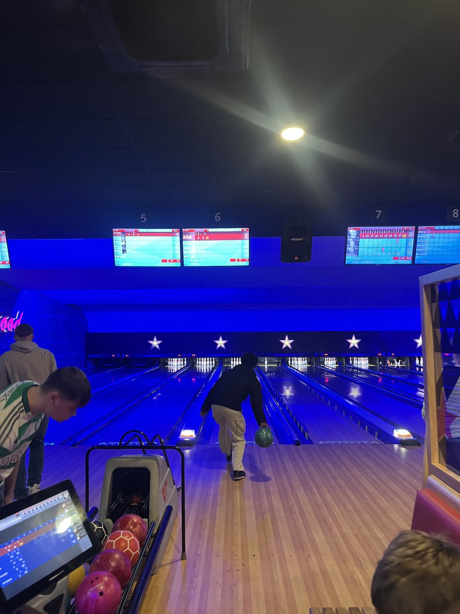 Our Football Academy had a great time on their recent trip. We went to a Celtic vs Hearts game, played against a local team, had two sessions with the Celtic coaches on their academy facilities and then did mini golf, footgolf and bowling all in one night!