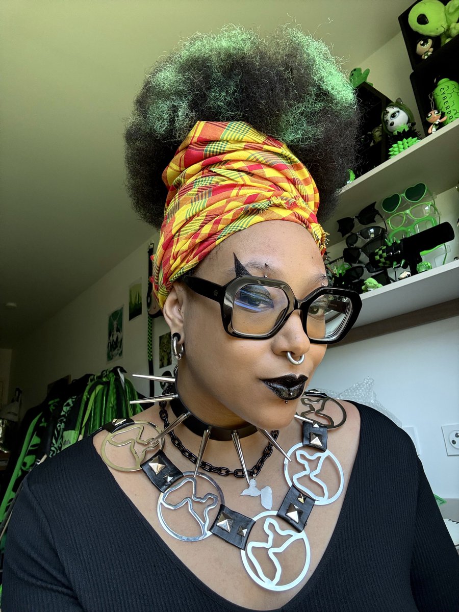 alternative poc normalise incorporating elements of your culture in your style 🙂‍↕️