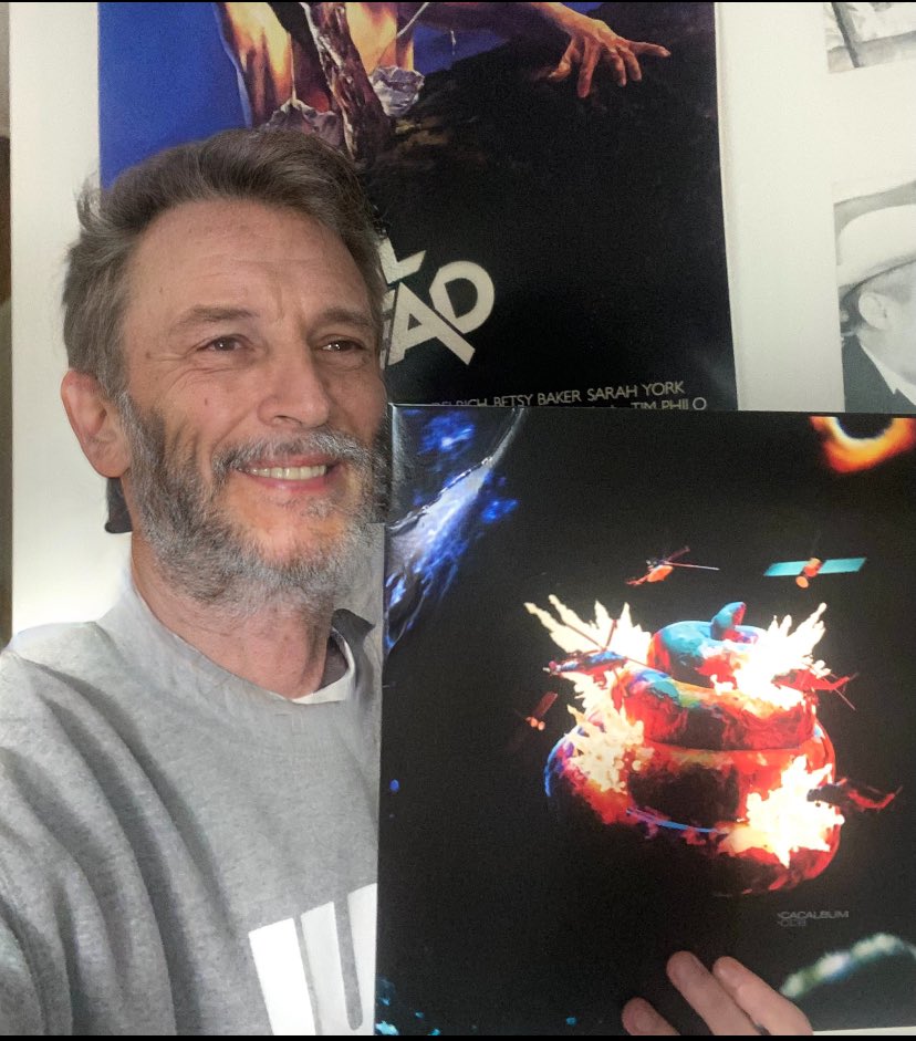 kylimusic's tweet image. 2 ans qu’on travaille dessus et c’est enfin LÀÀÀÀ !! ❤️‍🔥
J’ai pas vu le temps passer. 

Merci @HugoDelire36 pour ta confiance et bravo @terracid @MNKway_ @Potatozytb &amp;amp; @Theorus_ d’être la relève de la variété française ! 👏🏻