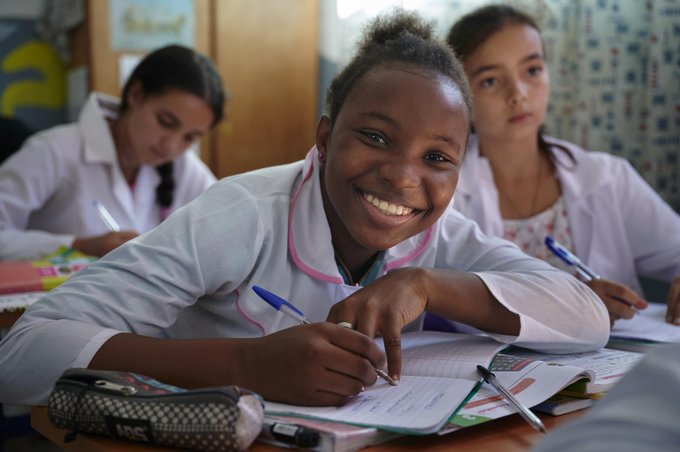 Kent Page (@kentpage) on Twitter photo "The beginning is always today." ~Mary Wollstonecraft
Please retweet if you agree w/these #SundayThoughts & that #EducationCannotWait for any child!
#UN @bmz_bund @norwaymfa @swissdevcoop @sida @danishmfa @canadadev <a href="/dfat/">Department of Foreign Affairs and Trade 🇦🇺</a> @spainmfa @mfa_lu @yasminesherif1 #222MillionDreams✨📚 "The beginning is always today." ~Mary Wollstonecraft
Please retweet if you agree w/these #SundayThoughts & that #EducationCannotWait for any child!
#UN @bmz_bund @norwaymfa @swissdevcoop @sida @danishmfa @canadadev <a href="/dfat/">Department of Foreign Affairs and Trade 🇦🇺</a> @spainmfa @mfa_lu @yasminesherif1 #222MillionDreams✨📚
