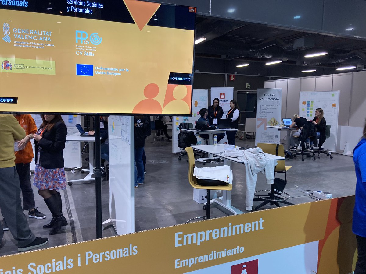 Un enorme placer haber participado como Jurado externo en las #CVSkills2025 en la modalidad de emprendimiento. Gracias por la acogida a <a href="/mgarciasa/">MCruz Garcia Sanchis</a>