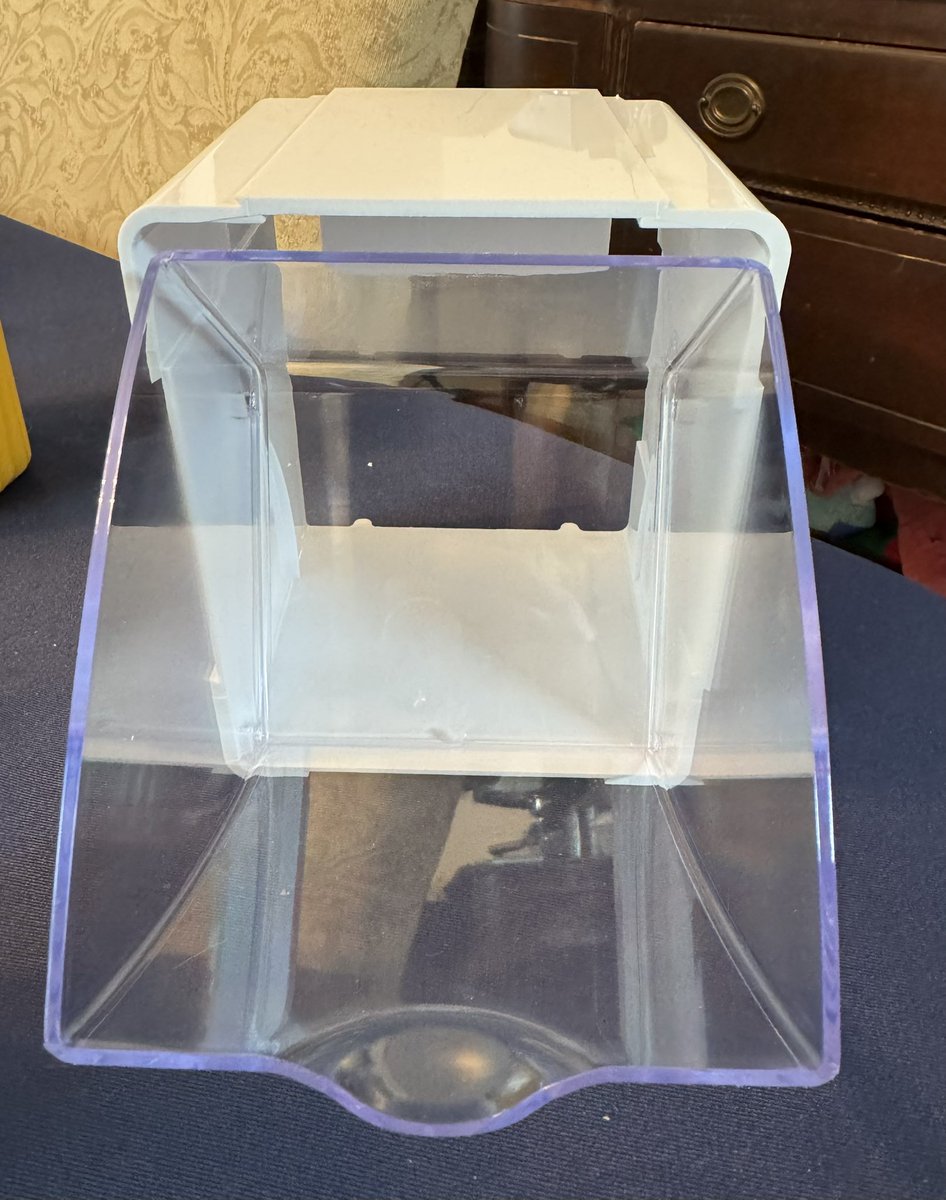 abbynaverysmom's tweet image. I love that they can come off individually too on the @DeflectoLlc storage caddy!!  @Tryazon 

That’s a wrap!! Thanks again for picking me to host! Fun party! 

Storage caddy can be purchased on Amazon 

 #Deflecto  #tiltbincaddy #tiltbin  #organization  #Tryazon