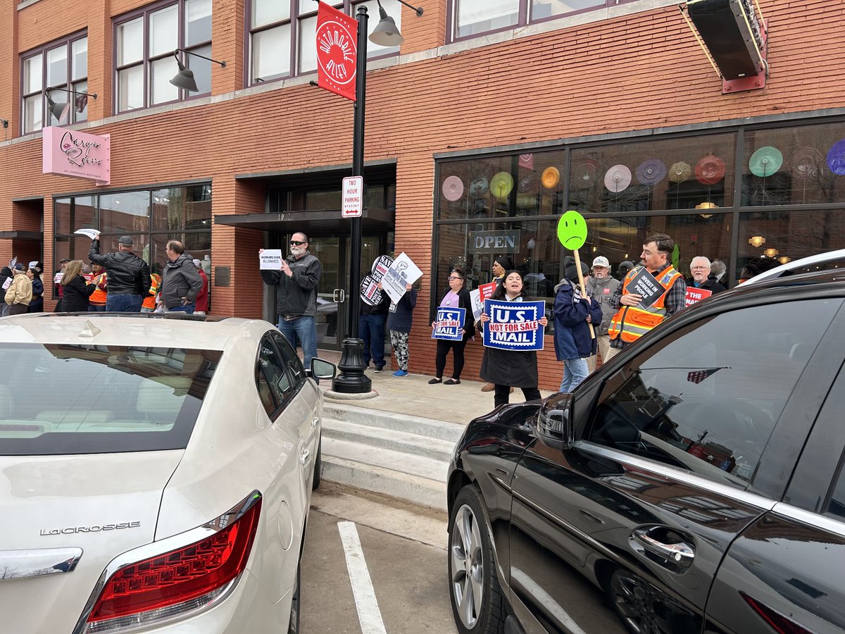 OKCOLF's tweet image. 📢 Solidarity in Action! 💪 Oklahoma workers showed up, stood strong, and made our voices heard! This is what union power looks like! 🔥 #UnionStrong #OklahomaWorkers #SolidarityForever