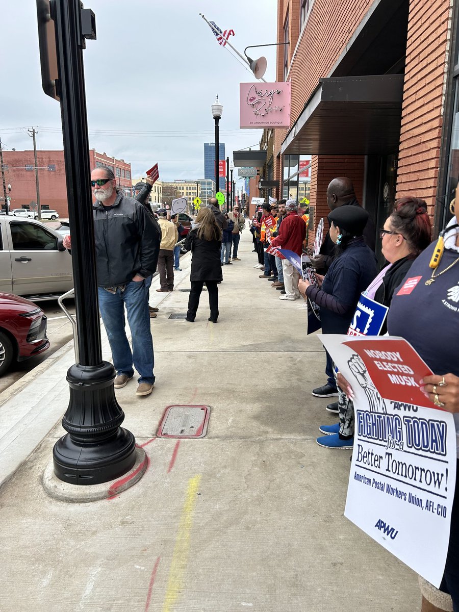 OKCOLF's tweet image. 📢 Solidarity in Action! 💪 Oklahoma workers showed up, stood strong, and made our voices heard! This is what union power looks like! 🔥 #UnionStrong #OklahomaWorkers #SolidarityForever