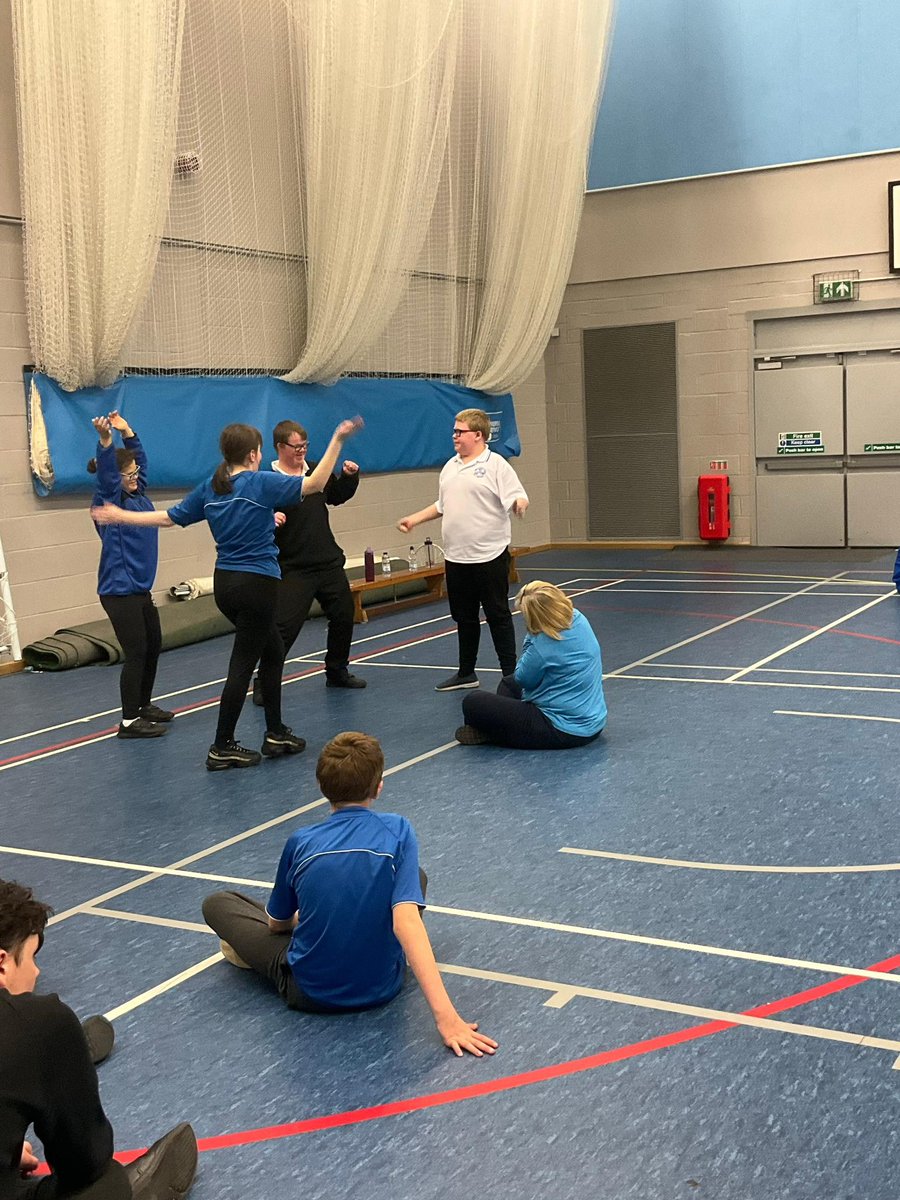 islwynsrb's tweet photo. The car robot dance is entering its final stages for Sirhowy, Rhymni and Taff. We are developing a routine that includes the use of different levels as well as cannon and unison! #sharingthecreativity #mixingitup #feelingthebeat https://t.co/JABFYNVDVm