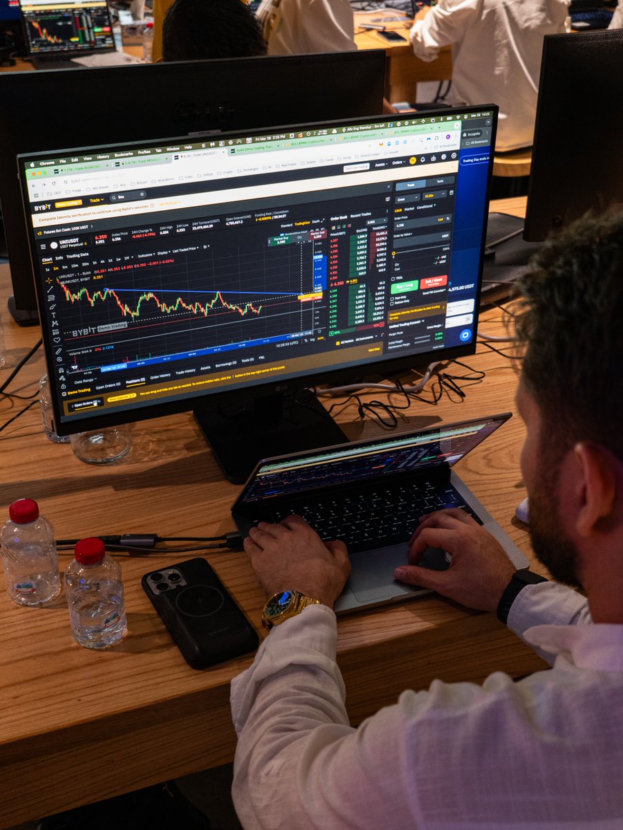 hyrotrader_com's tweet image. The trading tournament at the @Bybit_Official offices was a huge success! Over 30 traders competed for a $235,000 prize pool in challenge accounts and @cleofinance backtesting subscriptions.

Next time, we’re aiming for 100+ crypto traders, and we’re also finalizing the launch of…