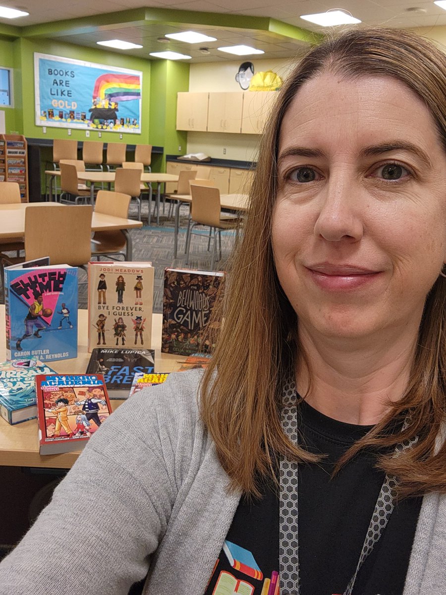 Did you know...
Our school libraries have checked out over 24,500 books since school started!
📸School Librarian Mrs. Thomson with a new shipment of books at the middle school.