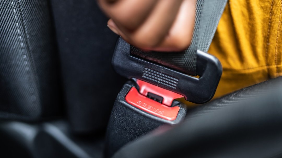 Penn Medicine CSO (@pennmedcso) on Twitter photo Behavioral interventions for ⬆️ seat belt use & ⬇️ distracted driving using telematics ft. Jeffrey Ebert, Ruiqi Yan, Sadie Friday (<a href="/PennCHIBE/">Penn Center for Health Incentives+Behavioral Econ</a>), Dylan Small (<a href="/Wharton/">The Wharton School</a>), <a href="/KateMcD_PhDRN/">Catherine McDonald, PhD, RN, FAAN</a> (<a href="/PennNursing/">Penn Nursing</a>) & <a href="/kit_delgadoMD/">M. Kit Delgado, MD, MS</a> (<a href="/PennNudgeUnit/">Penn Med Nudge Unit</a>/ <a href="/UPennEM/">Penn EM Residency</a>) ajph.aphapublications.org/doi/abs/10.210… Behavioral interventions for ⬆️ seat belt use & ⬇️ distracted driving using telematics ft. Jeffrey Ebert, Ruiqi Yan, Sadie Friday (<a href="/PennCHIBE/">Penn Center for Health Incentives+Behavioral Econ</a>), Dylan Small (<a href="/Wharton/">The Wharton School</a>), <a href="/KateMcD_PhDRN/">Catherine McDonald, PhD, RN, FAAN</a> (<a href="/PennNursing/">Penn Nursing</a>) & <a href="/kit_delgadoMD/">M. Kit Delgado, MD, MS</a> (<a href="/PennNudgeUnit/">Penn Med Nudge Unit</a>/ <a href="/UPennEM/">Penn EM Residency</a>) ajph.aphapublications.org/doi/abs/10.210…