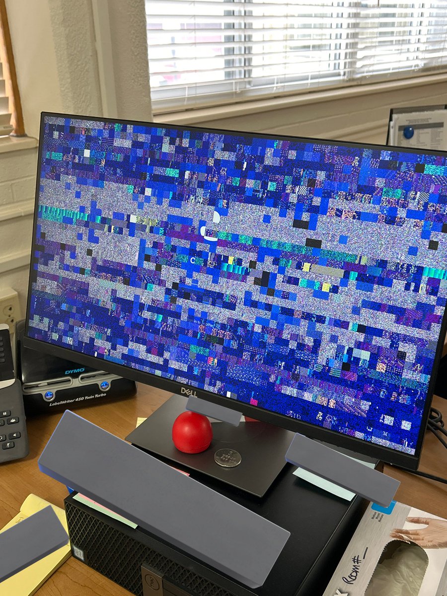 _Megily_'s tweet photo. Don’t play league at work unless you wanna buy ur work a new monitor… https://t.co/YYUk8FaCkm
