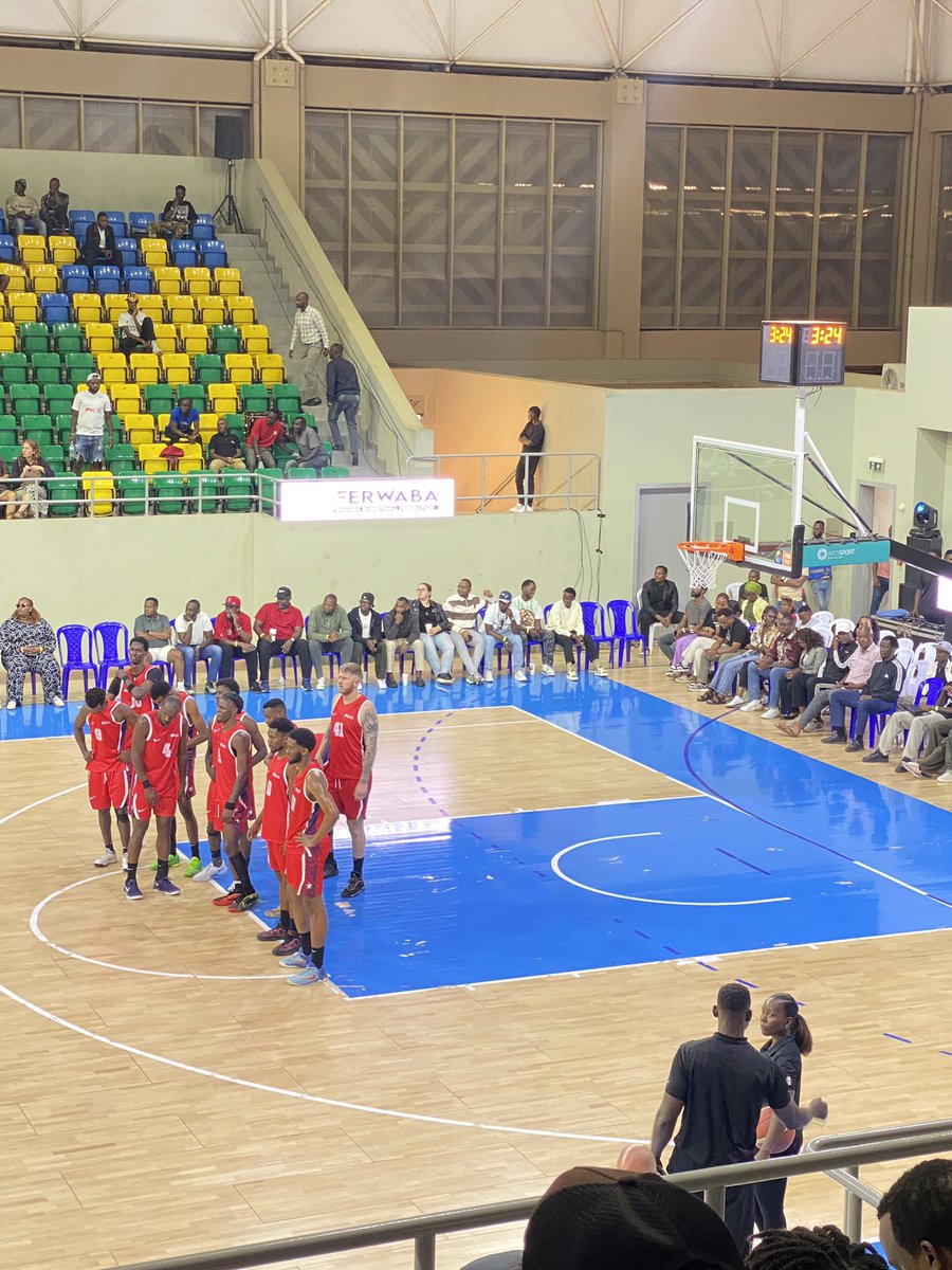 MickyJnr__'s tweet image. Time off! 🏀 

#basketball 
#bignight