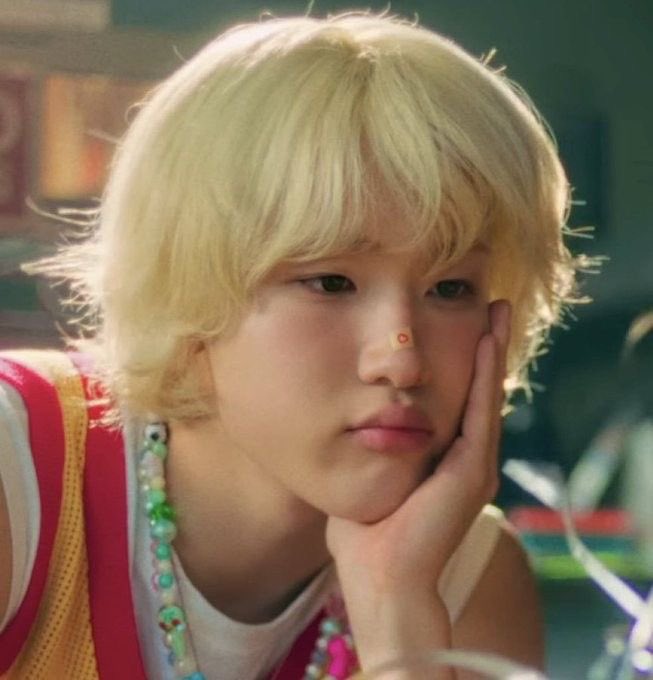 sam_n_e's tweet image. 말  랑    .......