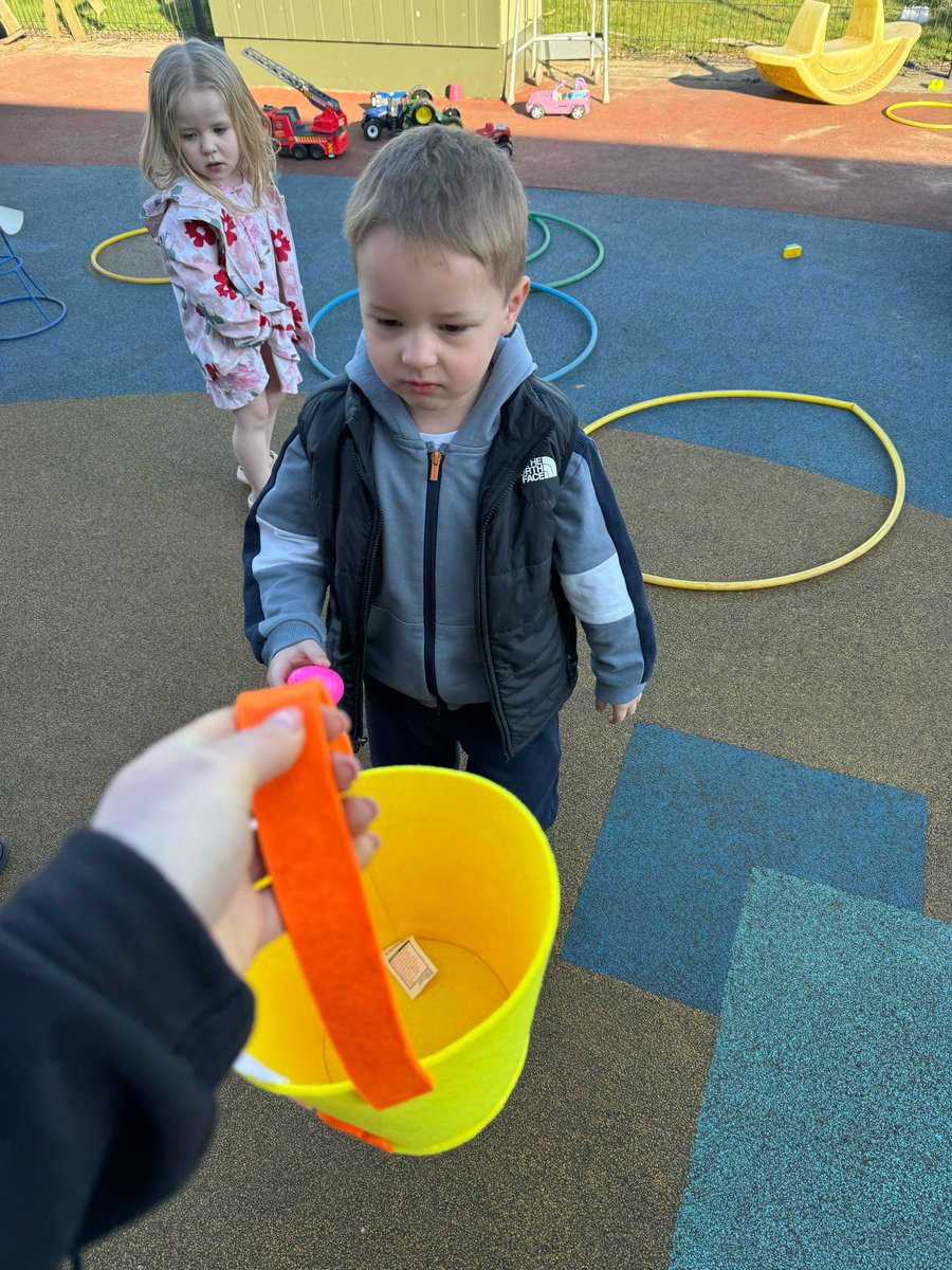 NetherburnPs's tweet image. #EasterBunny the nursery children enjoyed an Easter egg hunt in the sun today. A lovely start to the Easter holidays ☺️ @SLCEarlyLearn @FroebelTrust @earlyyearsscot