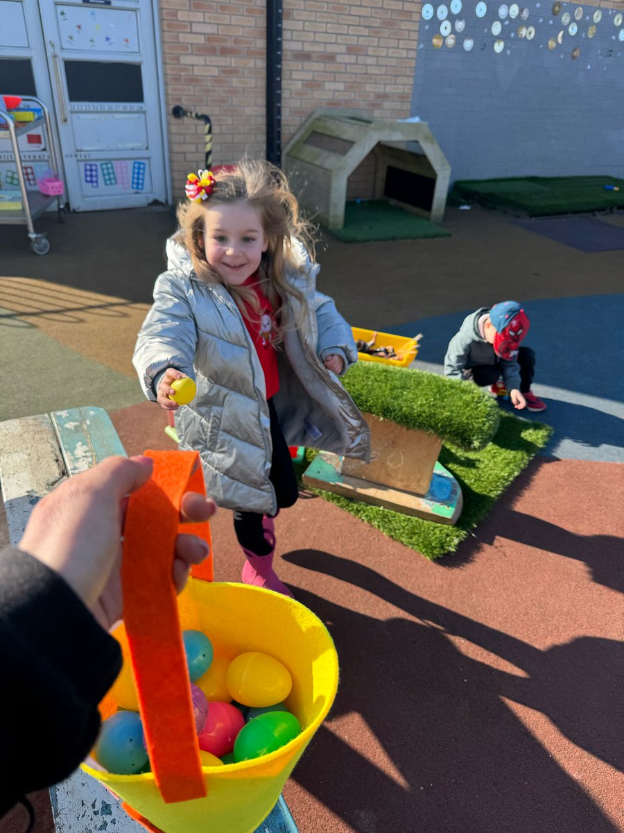 NetherburnPs's tweet image. #EasterBunny the nursery children enjoyed an Easter egg hunt in the sun today. A lovely start to the Easter holidays ☺️ @SLCEarlyLearn @FroebelTrust @earlyyearsscot