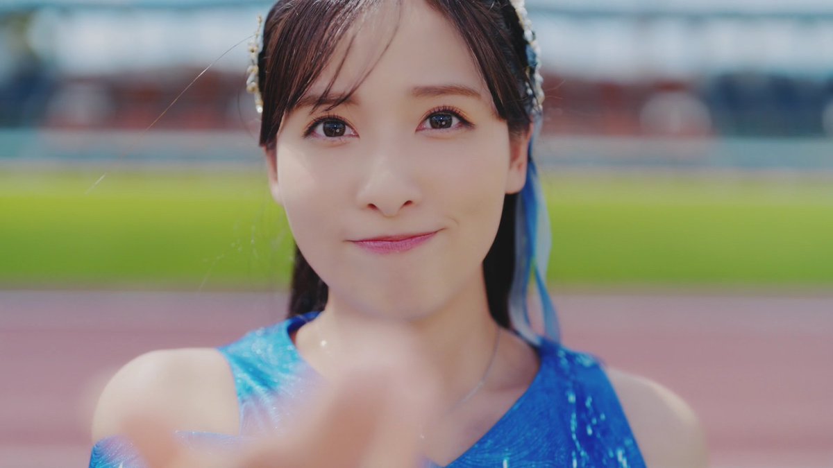 Sé que no hay palabras que consuelen a quienes no ganaron con el gaijin pack y no cumplirán el sueño de ver a Aqours, pero recuerden la petición de Anchan, vivamos el FL con una sonrisa y sin arrepentimientos

Apoyemos, gritemos y lloremos como si estuviéramos ahí, se lo debemos