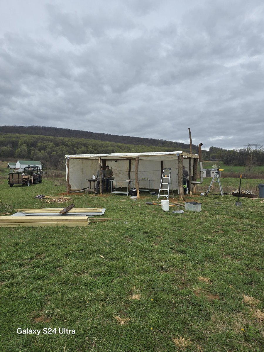 twiipongwii's tweet photo. We are getting ready for an action-packed weekend with my Sustainable Food Systems class!  We will be foraging, learning about regenerative agriculture, and doing some comparative LCA on various food processing technologies. https://t.co/pjuEQqJv9s
