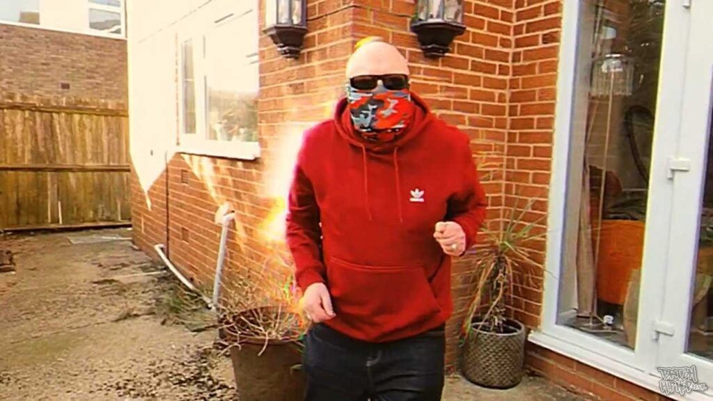 britishhiphop's tweet photo. Late – Duckin N Divin [Video] 
This is the second music video from the new five track EP from Late entitled Who's Rollin. "Duckin N Divin" is a gritty anthem. 
#duckinndivin #late #tricksta #whosrollin 
https://t.co/Apx6oqp2YX https://t.co/J7o5z6VK6F