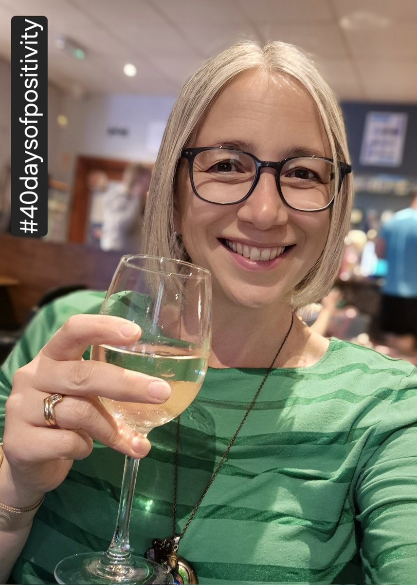 nourishworkplce's tweet photo. I'm at the pub, with friends, drinking wine. Not much as I'm working tomorrow at the @BlackMenTch conference.
Where are you when you see this?
#40daysofpositivity https://t.co/Nqon3WYkyq