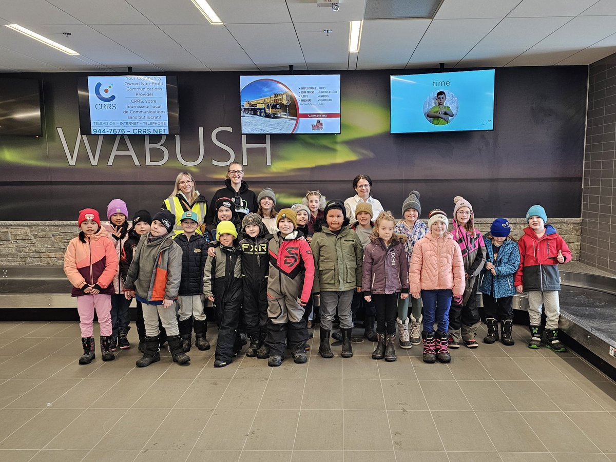 APLowPrimary's tweet image. These students continue to share ASL and promote accessibility throughout our community. Today they visited the Well - Bean Cafe &amp;amp; the Wabush airport to view their presentations in action. 

They make our school, and our community, a better place. ❤️ @NLSchoolsCA