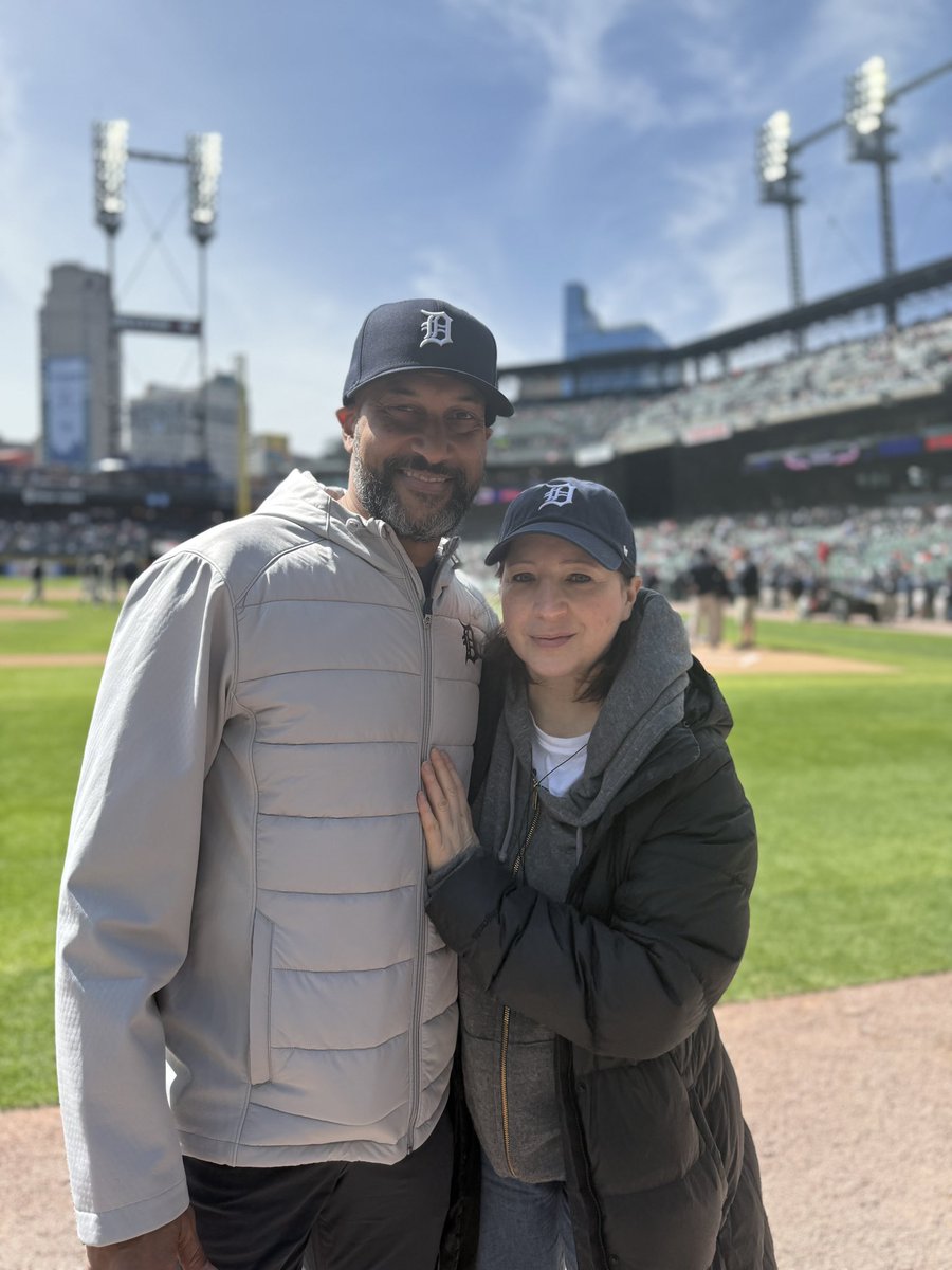 KeeganMKey's tweet image. It was an honor to be back in my hometown the D!!! Thank you George for offering me a pitching job! @tigers #Strike #MLBOpeningDay 👍🏽⚾️🐯