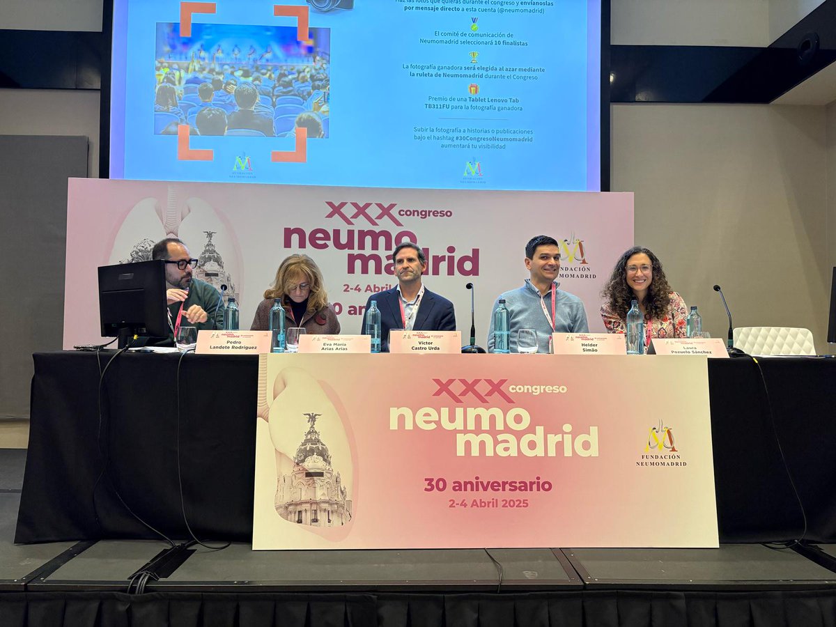 Nuestra compañera Laura Pozuelo <a href="/LauPs2/">Laura PS</a> en la Mesa de Sueño en el #XXXcongresoneumomadrid <a href="/NeumoMadrid/">Neumomadrid</a>