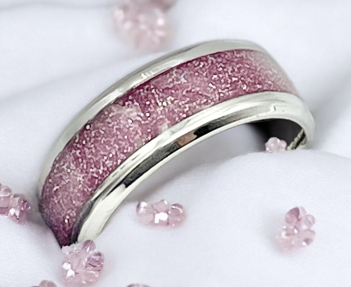 RingsPromise's tweet photo. The website has been updated with all new pictures &amp; a more user friendly menu

If you’re looking for a bespoke ring of your own making, you can DM or email via the website 💍

https://t.co/lcEFe0APSR

#handmade #unique #jewellery #SBS https://t.co/4BnWjjqbv9