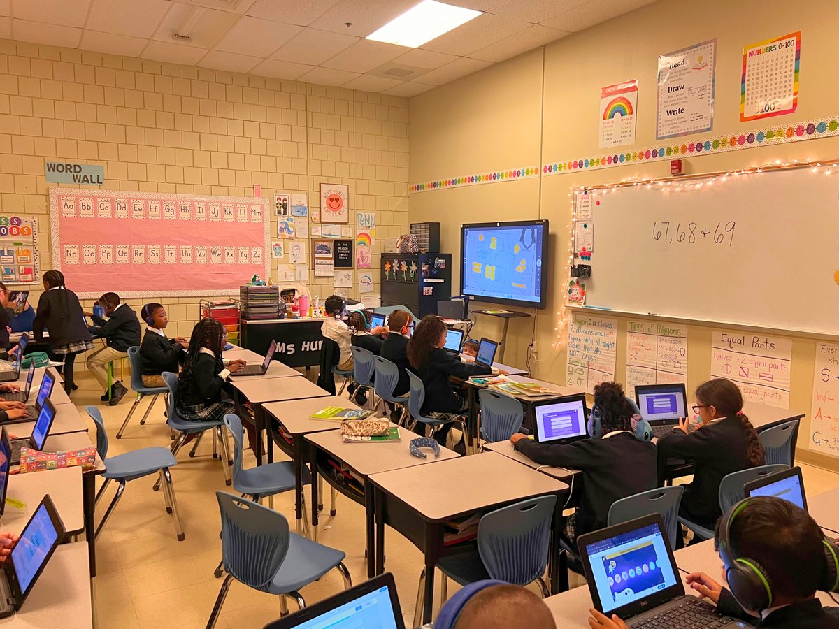 ParadigmSchools's tweet image. At #AmericanParadigmSchools, we celebrate how math builds curiosity, problem-solving skills &amp;amp; real-world connections!

From puzzles to patterns, our scholars are discovering that math is everywhere—thanks to our incredible educators! 💙

#MathAwarenessMonth #STEM