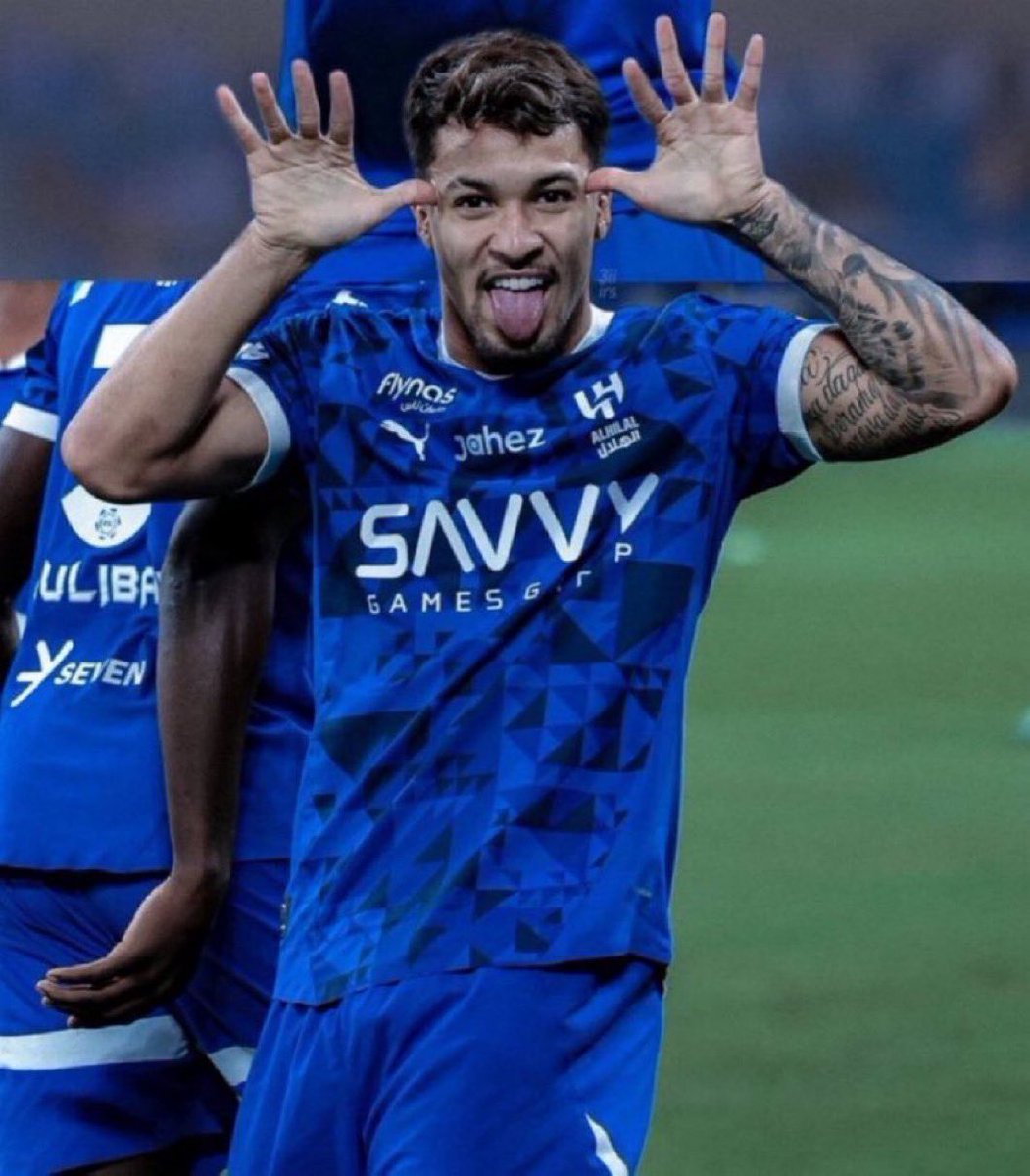 ماذا يحتاج الهلال حتي يعود الشوط الثاني 
انا اشوف يحتاج ماركوس بدل ميترو الغير جاهز
#النصر_الهلال 
#الهلال_النصر