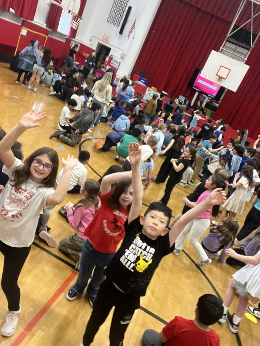 Brave Assembly <a href="/Jackson_Ave/">Jackson Ave School</a>! Ending the day on a high note dance party!!!!