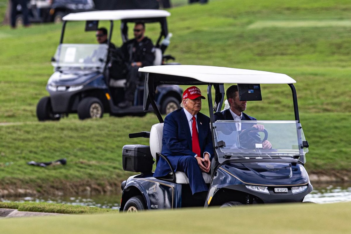 JoJoFromJerz's tweet photo. The Dow is down 2000 points, and where is the POS who did this?

Golfing with the funders of 9/11. https://t.co/N9ONXHHbgy