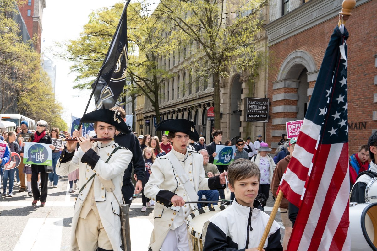 PaulVICatholic's tweet photo. PVI students joined the Virginia @March_for_Life on April 2. They visited General Assembly offices & a few students met Governor Youngkin. The PVI Fife and Drum Corps turned heads and lifted spirits with “Yankee Doodle" during the march. 🎶 #PanthersForLife #VirginiaMarchForLife https://t.co/4PL1mQcpuv