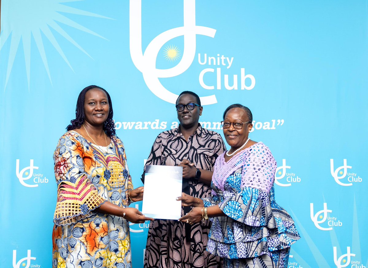 UnityClubRw's tweet image. Uyu munsi tariki 04/04/2025, Umuyobozi Mukuru  Wungirije wa Mbere wa  Unity Club, Hon. @mskayisire  yayoboye igikorwa cy’ihererekanyabubasha  hagati y’Umunyamabanga Nshingwabikorwa wa Unity Club, @RegineIyamurem1 ugiye mu kiruhuko cy’izabukuru n’Umunyamabanga Nshingwabikorwa…