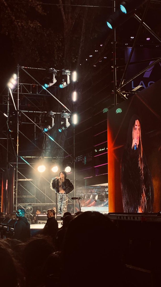 sharonborda_'s tweet photo. tini, estaba lista hace 13 años ❤️‍🩹 https://t.co/eNWKLeftww