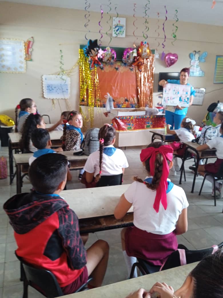 MaiviPrez's tweet photo. Este 4 de abril fiesta y alegría en todas las instituciones educativas de #CabaiguáEduca 
#VivaCuba 
#SanctiSpíritusEnMarcha
@ObraDe  @dpesanct @CubaMined 
@MEspirituana  @estradadailin80 @AndreiArmasBra6 
@barreto_nt https://t.co/Kgb6NVYLUG