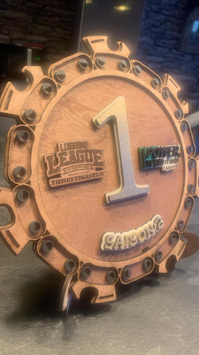 eSportTeamPower's tweet photo. Le temps passe et on attend la nouvelle saison de la @FSLeSports . Cependant on vous présente notre premier trophée de champion sur la #LoggingLeague saison 2. Merci à https://t.co/ump8UH06sf pour cette belle réalisation. https://t.co/u2gw7Npwur